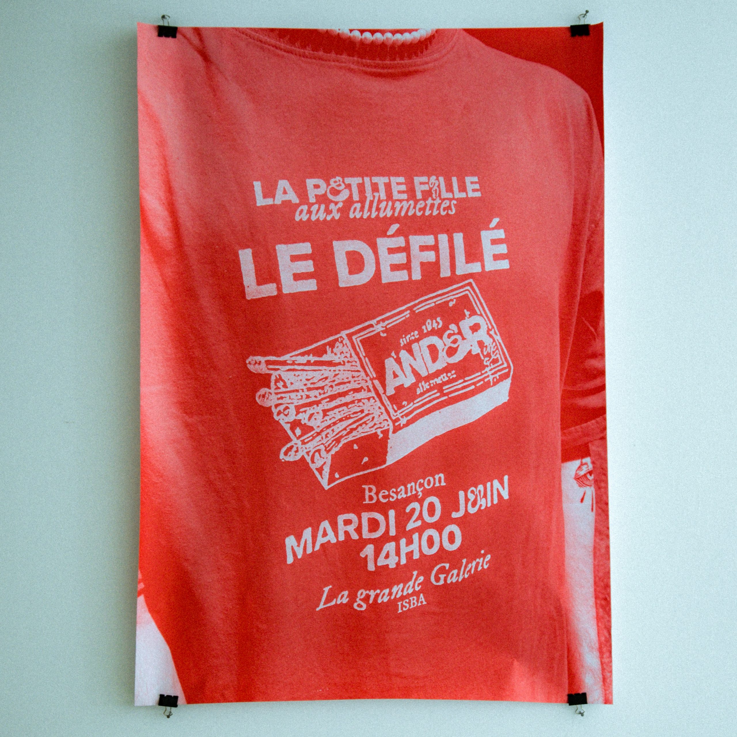 le défilé – affiche